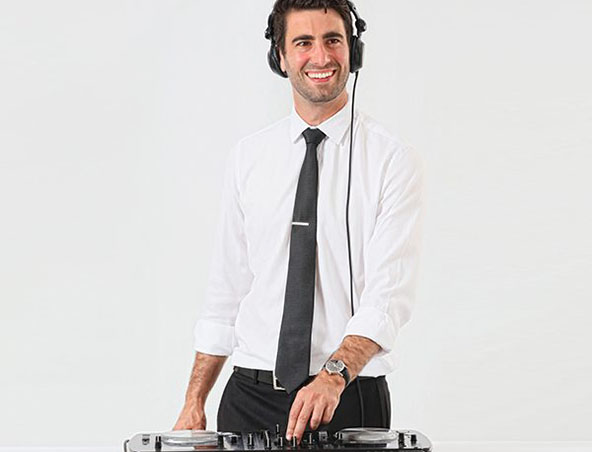 Melbourne Wedding DJ - Tim